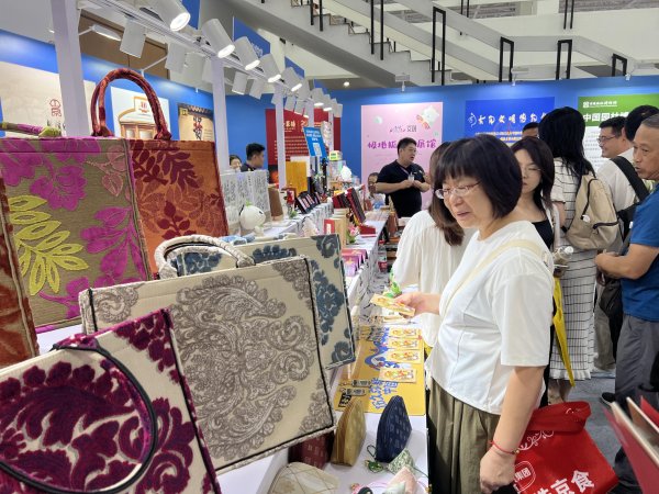 大金牛 北京礼品展来了！来老国展网罗精美礼品，还能体验非遗手作