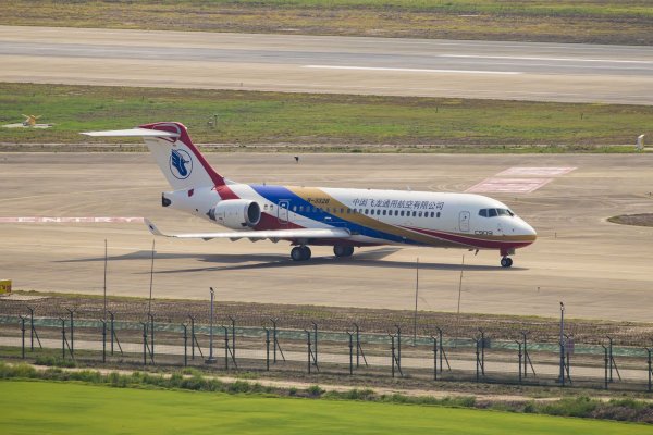 易盛通 首架C909医疗机交付中国飞龙通航